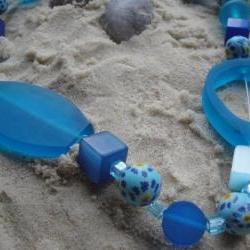 Blue Resin and Flower Necklace